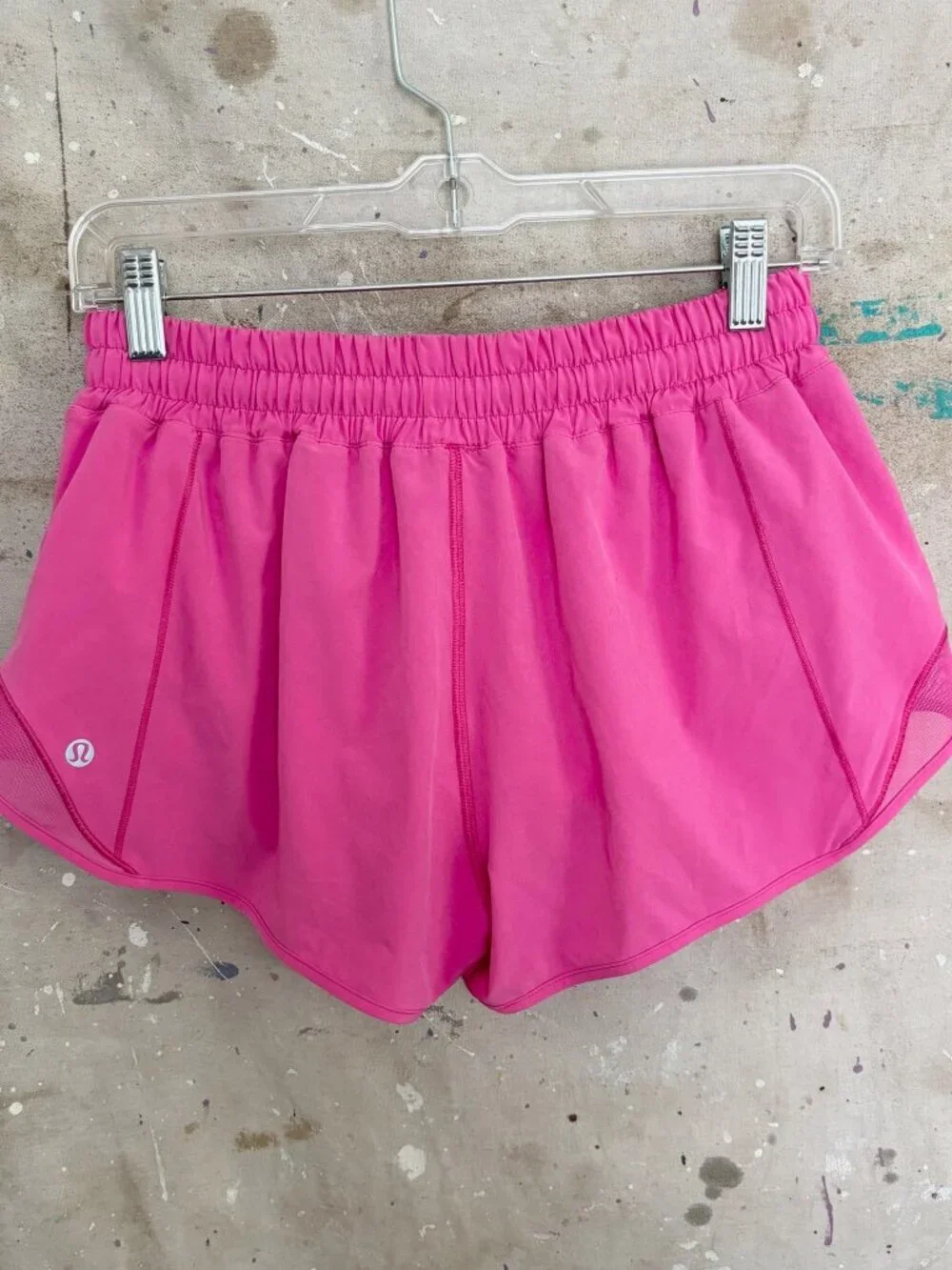Lululemon Hotty Hot Low-Rise Short 2.5